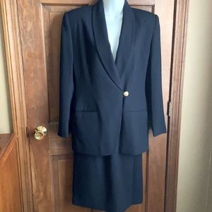 Shirt and jacket suit. Dark navy blue